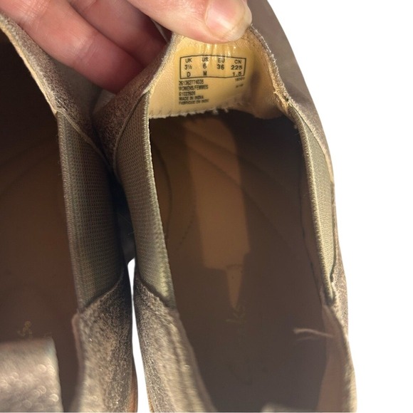 Clarks Metallic Leather Chelsea Ankle‎ Boots Slip On Bronze Pewter 6M Women's - Picture 6 of 7